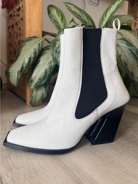 Brandon Blackwood Ani Boots | White Leather Ankle Boots
